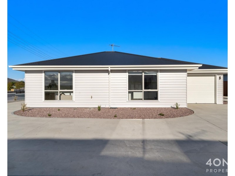1/21 Windermere Beach Road, Claremont TAS 7011