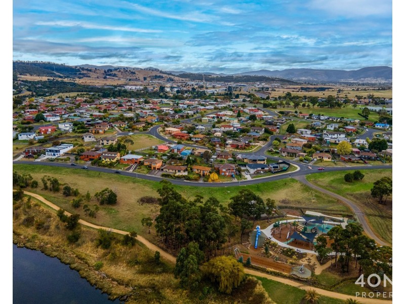 8 Thompson Crescent, Bridgewater TAS 7030