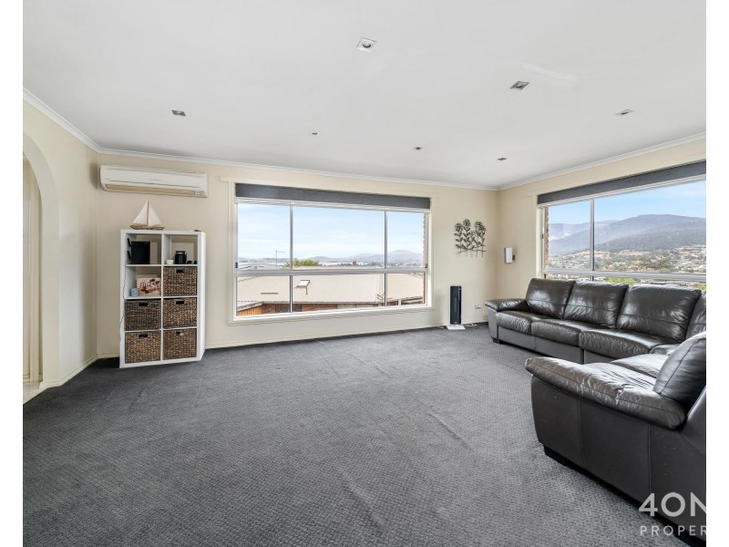 8 Kristen Court, Claremont TAS 7011