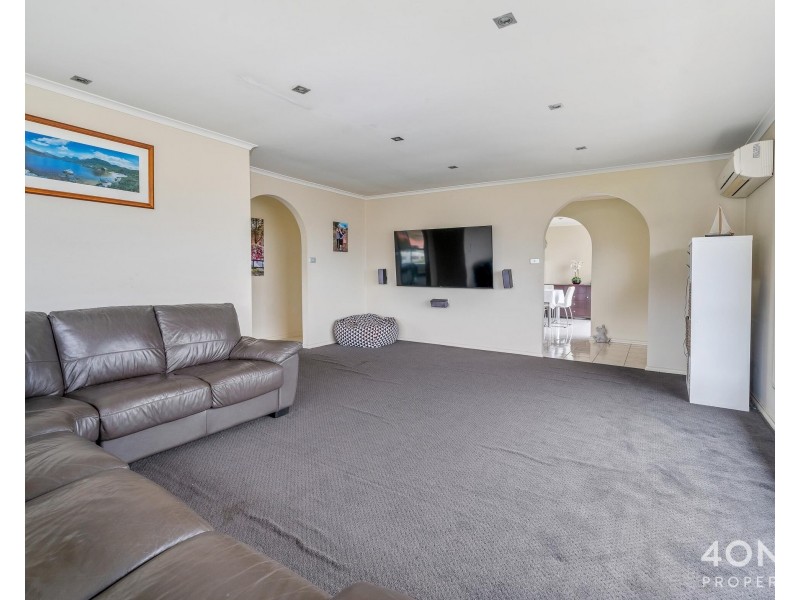 8 Kristen Court, Claremont TAS 7011