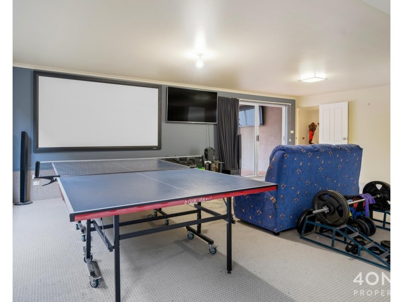 8 Kristen Court, Claremont TAS 7011