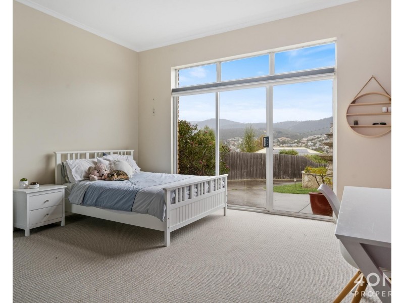 8 Kristen Court, Claremont TAS 7011