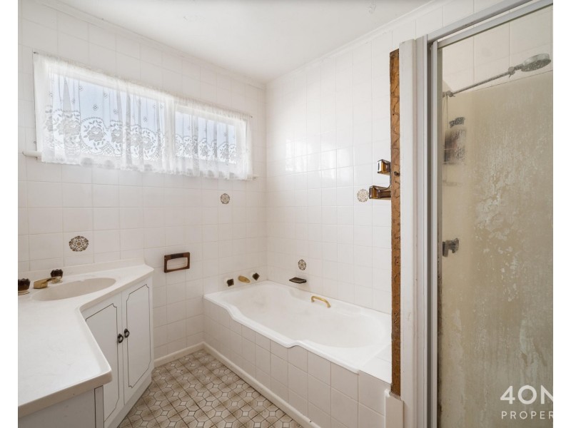 137 Lennox Avenue, Lutana TAS 7009