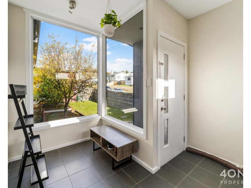 2 Amundsen Crescent, Warrane TAS 7018
