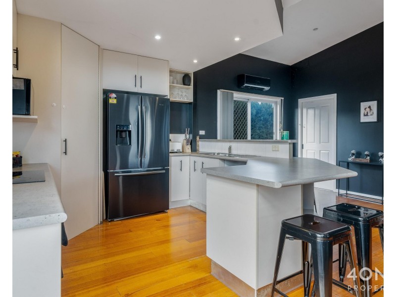 2 Amundsen Crescent, Warrane TAS 7018