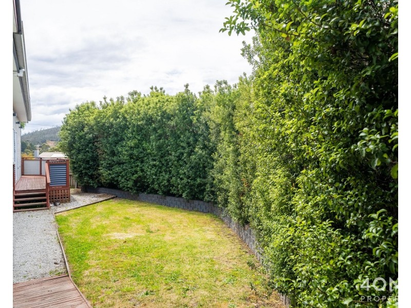 2 Amundsen Crescent, Warrane TAS 7018