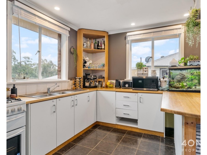 40 Arunta Crescent, Chigwell TAS 7011