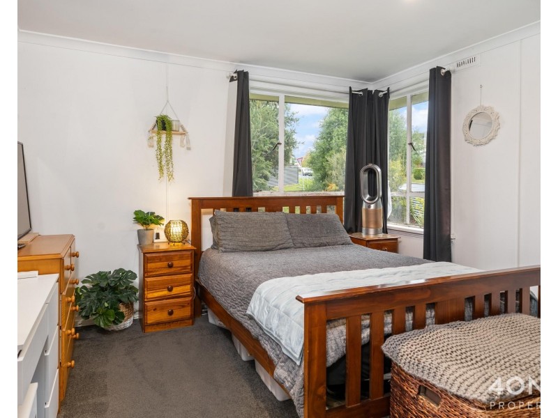 40 Arunta Crescent, Chigwell TAS 7011