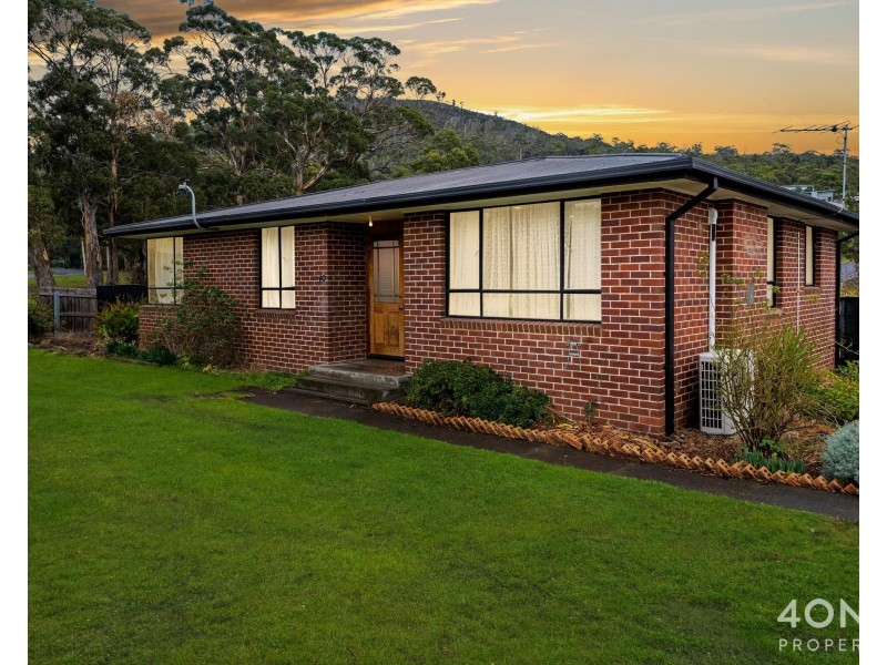40 Arunta Crescent, Chigwell TAS 7011