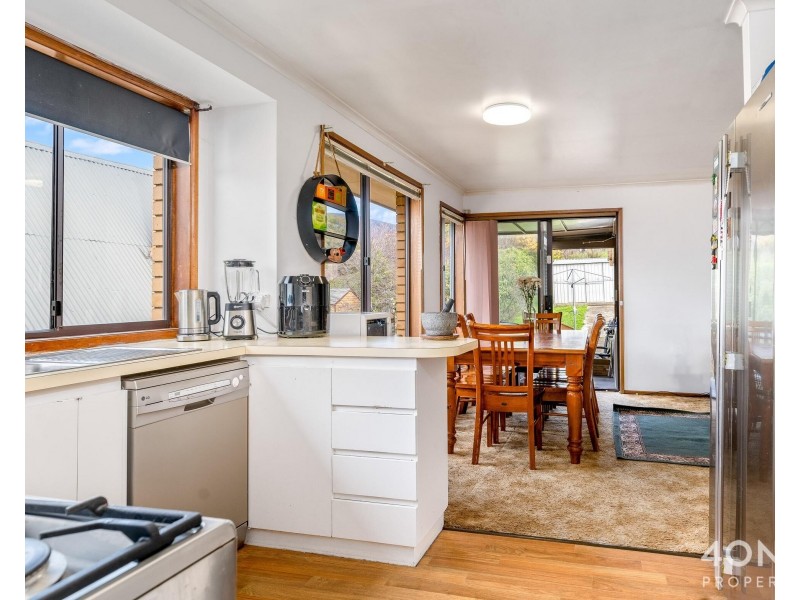 472 Main Road, Montrose TAS 7010