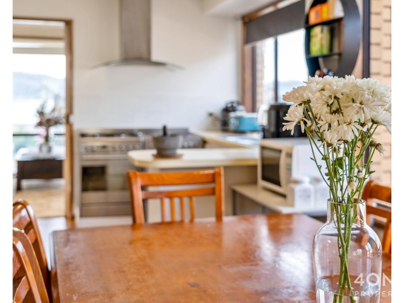 472 Main Road, Montrose TAS 7010