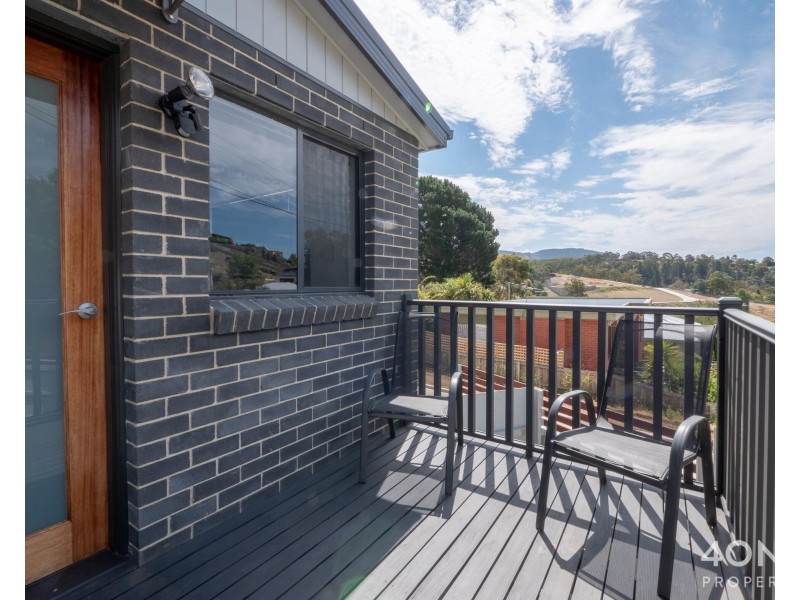 1/8A Beaumont Road, Lenah Valley TAS 7008