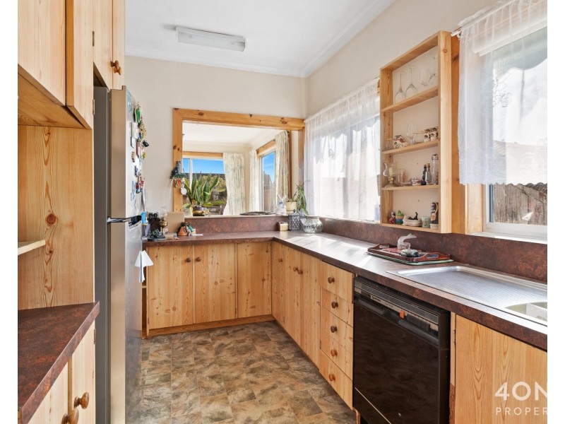 1/2 Philip Avenue, Montrose TAS 7010