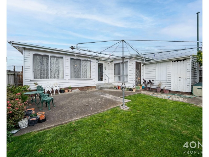1/2 Philip Avenue, Montrose TAS 7010