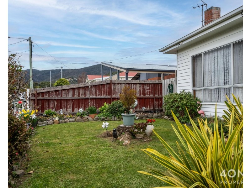 1/2 Philip Avenue, Montrose TAS 7010
