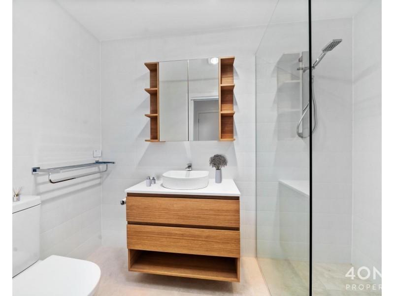 1/1 Swallow Parade, Glenorchy TAS 7010