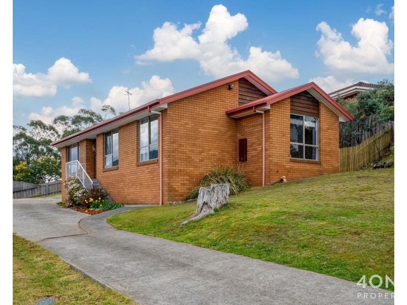 24 Arncliffe Road, Austins Ferry TAS 7011