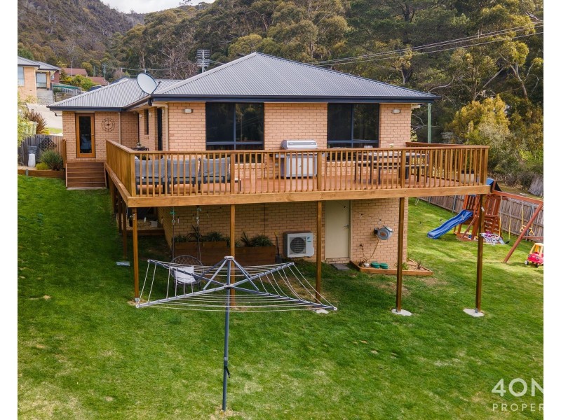 1 Fosbrook Court, Montrose TAS 7010