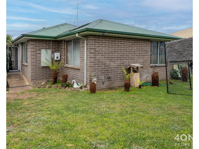 16 Holloway Drive, Herdsmans Cove TAS 7030