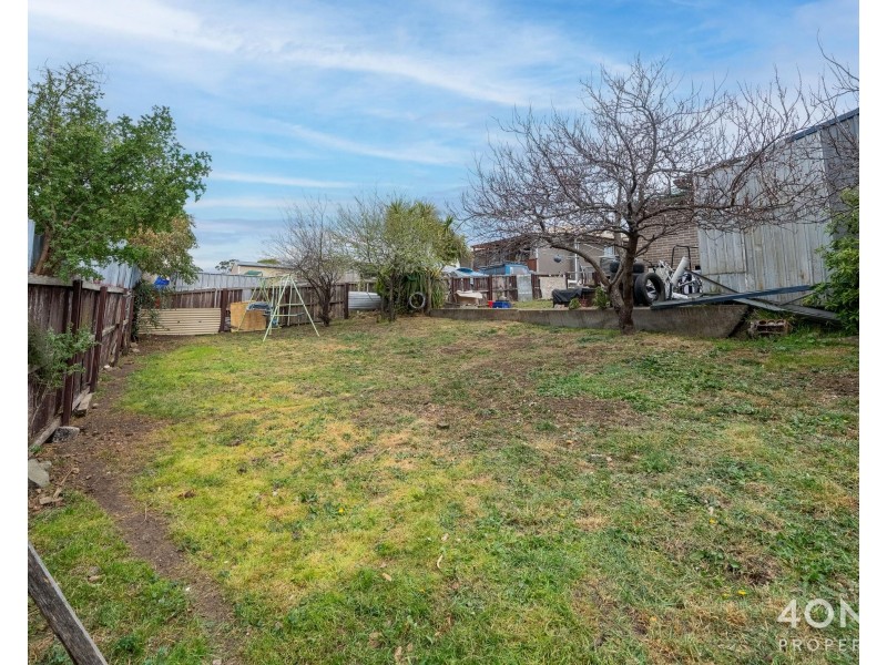 16 Holloway Drive, Herdsmans Cove TAS 7030