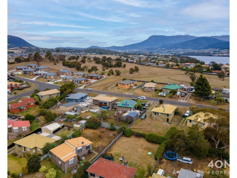 16 Holloway Drive, Herdsmans Cove TAS 7030