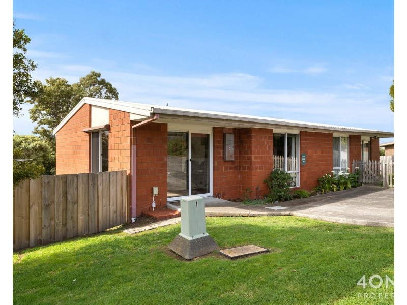 2/104 Abbotsfield Road, Claremont TAS 7011