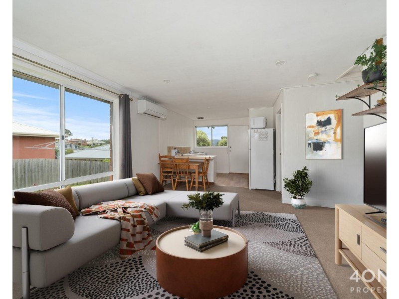 2/104 Abbotsfield Road, Claremont TAS 7011