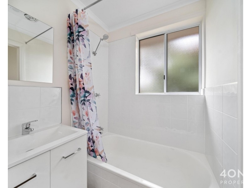 2/104 Abbotsfield Road, Claremont TAS 7011