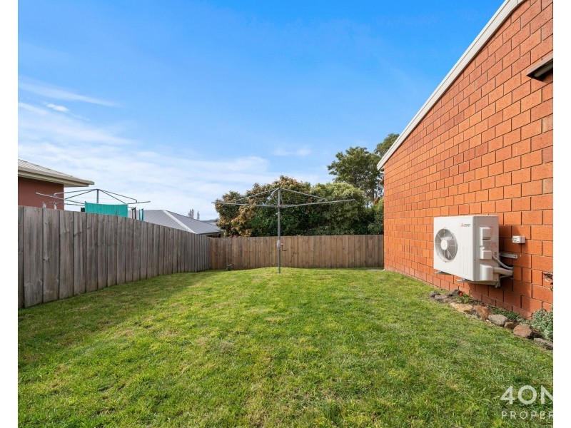 2/104 Abbotsfield Road, Claremont TAS 7011