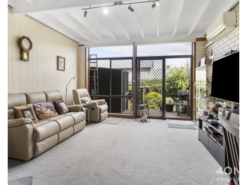6/14A Lowelly Road, Lindisfarne TAS 7015