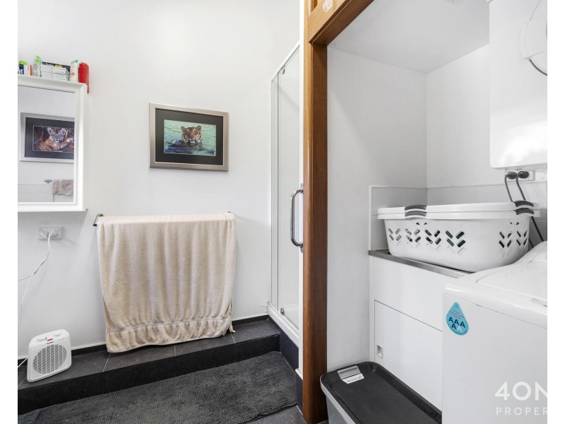6/14A Lowelly Road, Lindisfarne TAS 7015