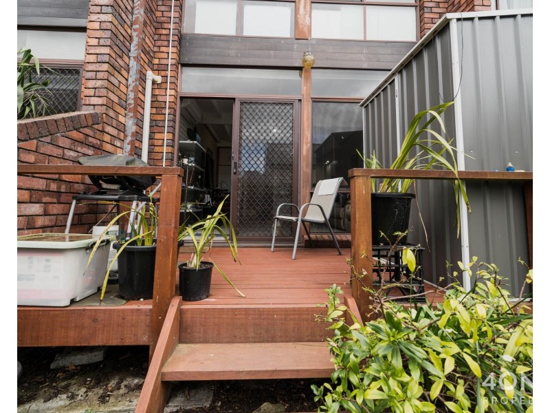 6/14A Lowelly Road, Lindisfarne TAS 7015