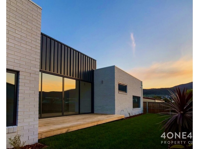 2/36 Box Hill Road, Claremont TAS 7011