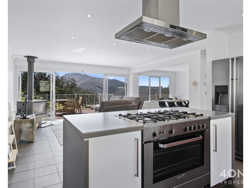 4a Valley Road, Collinsvale TAS 7012
