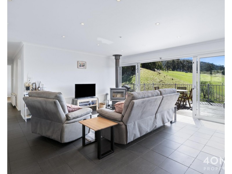 4a Valley Road, Collinsvale TAS 7012