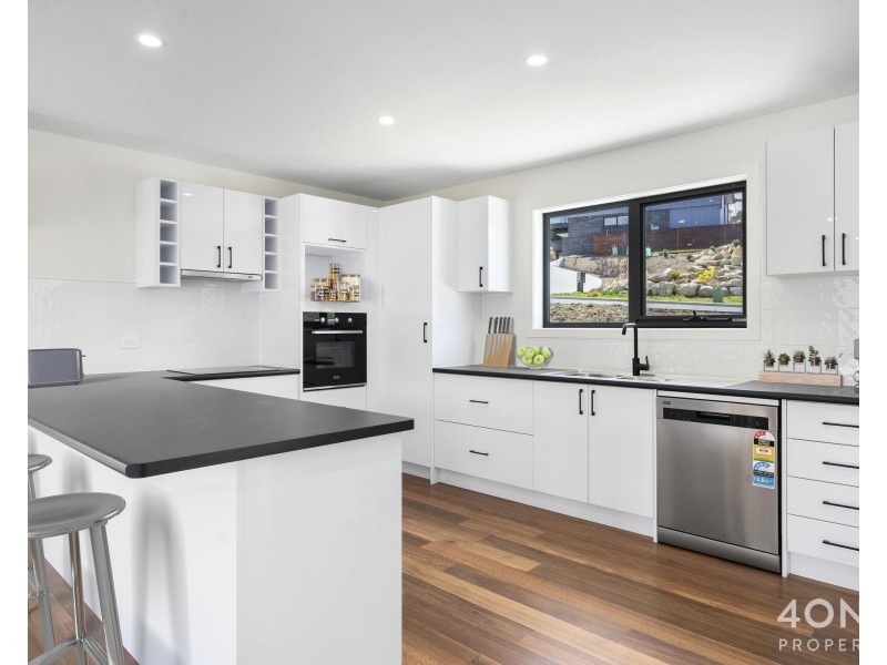 1/27 Bellemont Court, Geilston Bay TAS 7015