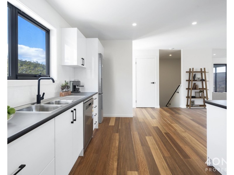 1/27 Bellemont Court, Geilston Bay TAS 7015