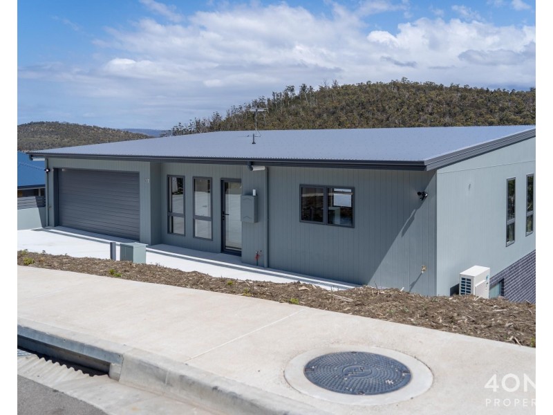1/27 Bellemont Court, Geilston Bay TAS 7015