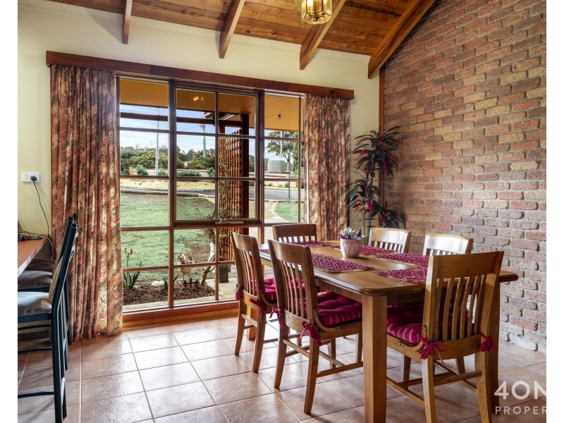 57 Richardsons Road, Black Hills TAS 7140