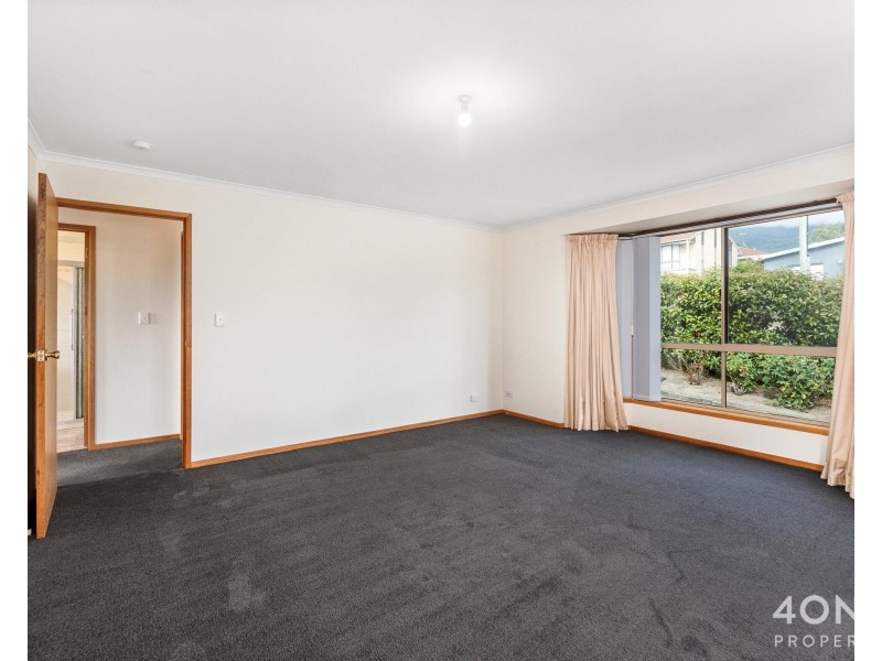 1/1 Bosco Drive, Glenorchy TAS 7010