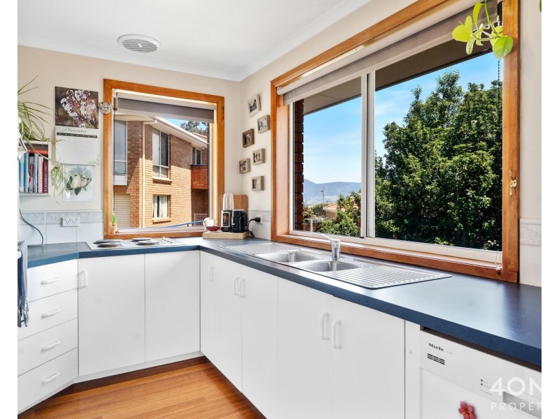 1 Chen Crt, Geilston Bay TAS 7015