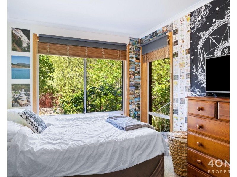 1 Chen Crt, Geilston Bay TAS 7015