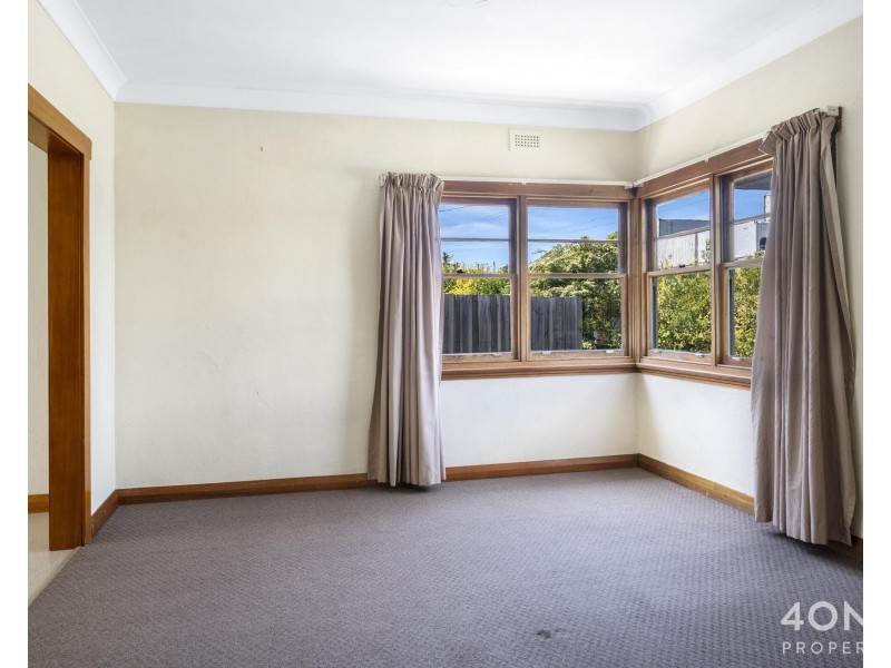 34 Lampton Avenue, Derwent Park TAS 7009