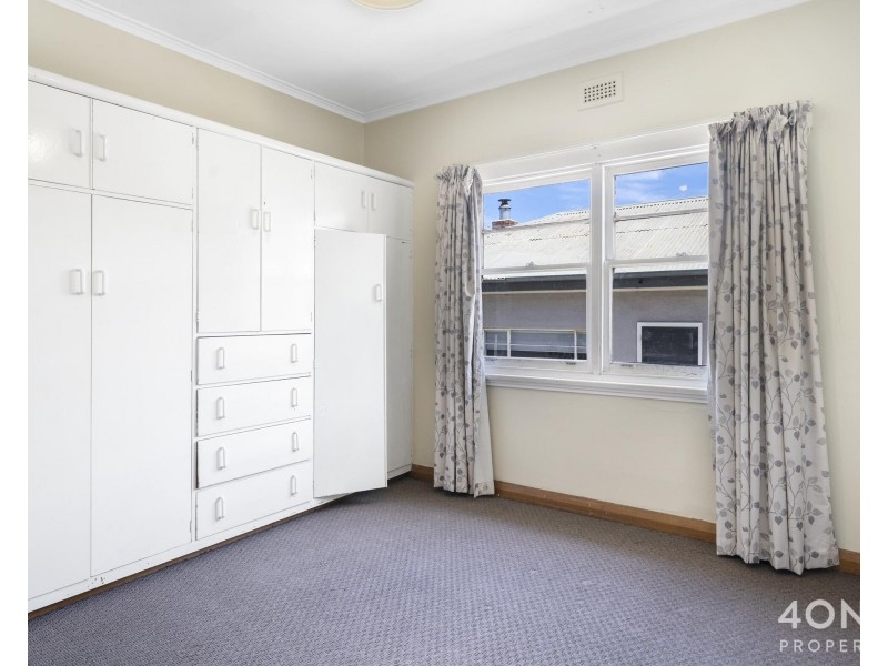 34 Lampton Avenue, Derwent Park TAS 7009