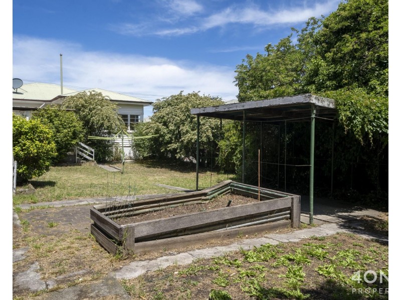 34 Lampton Avenue, Derwent Park TAS 7009