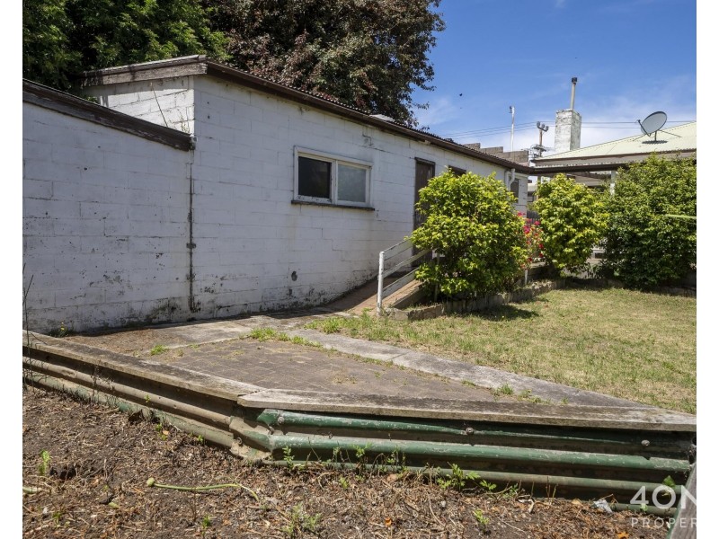 34 Lampton Avenue, Derwent Park TAS 7009