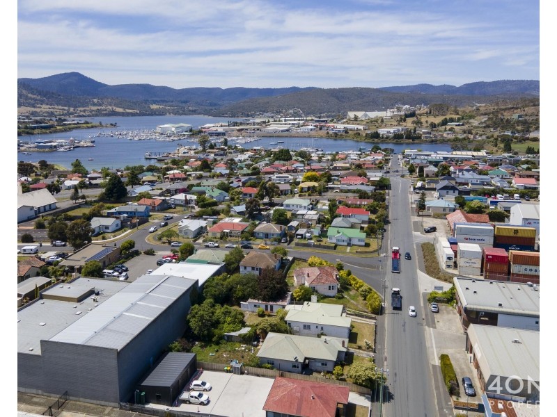 34 Lampton Avenue, Derwent Park TAS 7009
