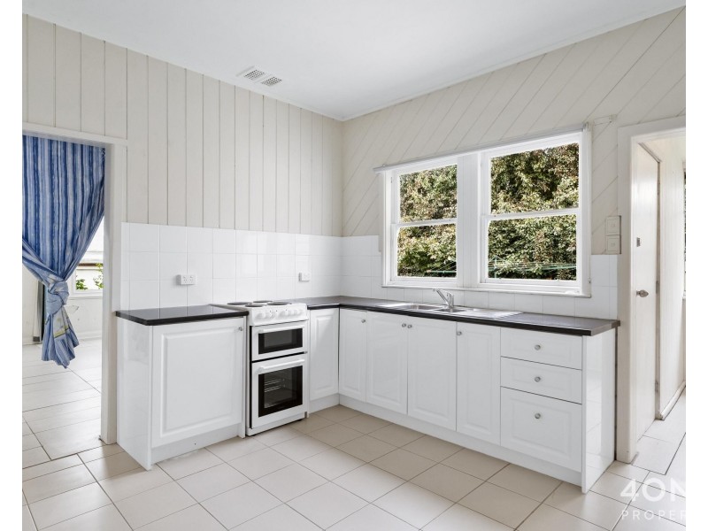 36 Lampton Avenue, Derwent Park TAS 7009