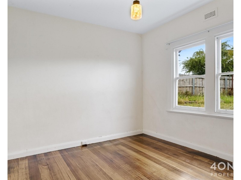36 Lampton Avenue, Derwent Park TAS 7009