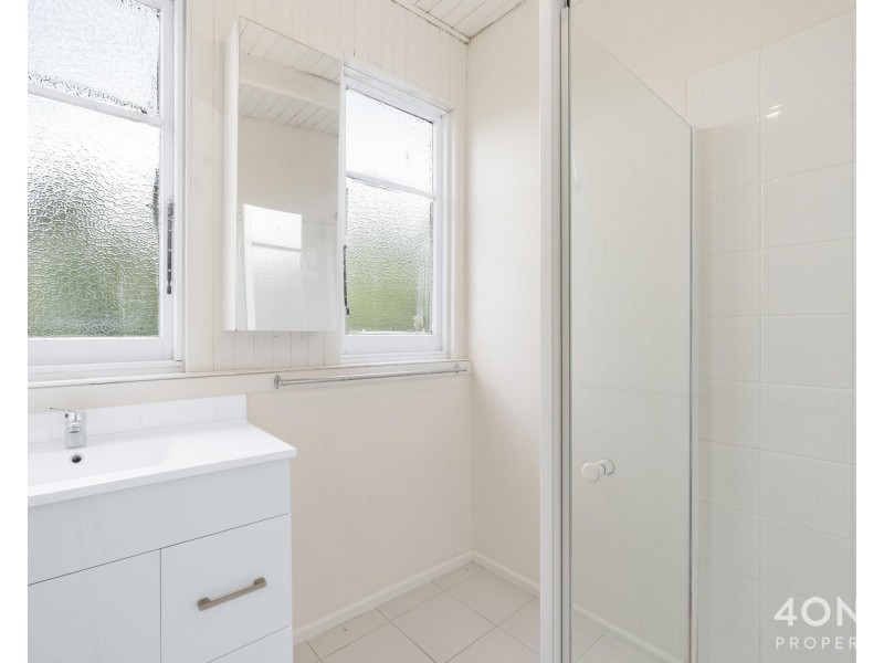 36 Lampton Avenue, Derwent Park TAS 7009